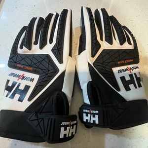 NEW Helly Hansen gloves